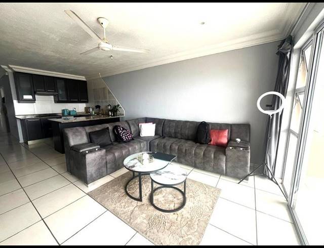 2 BEDROOM APARTMENT FOR SALE IN MARGATE BEACH